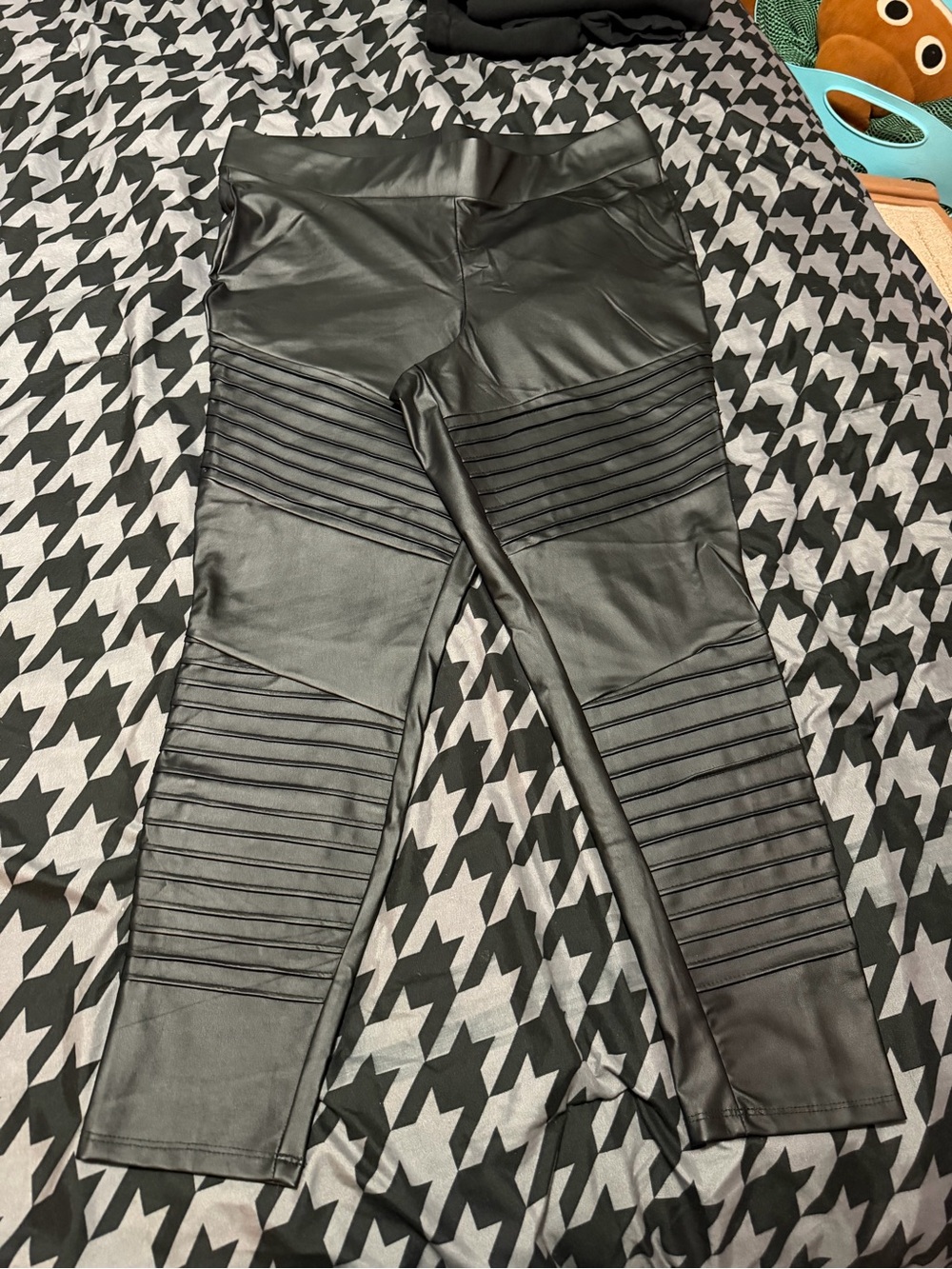 NWOT torrid Black Faux Leather Moto Leggings